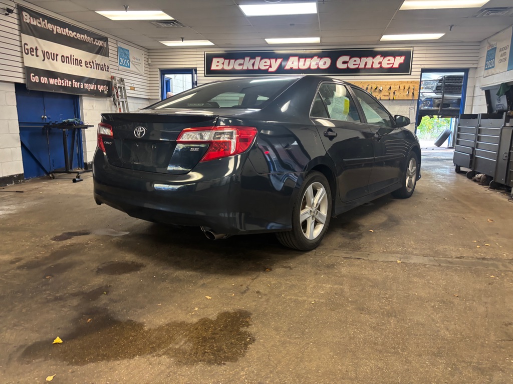 Photo 14 of this TOYOTA CAMRY