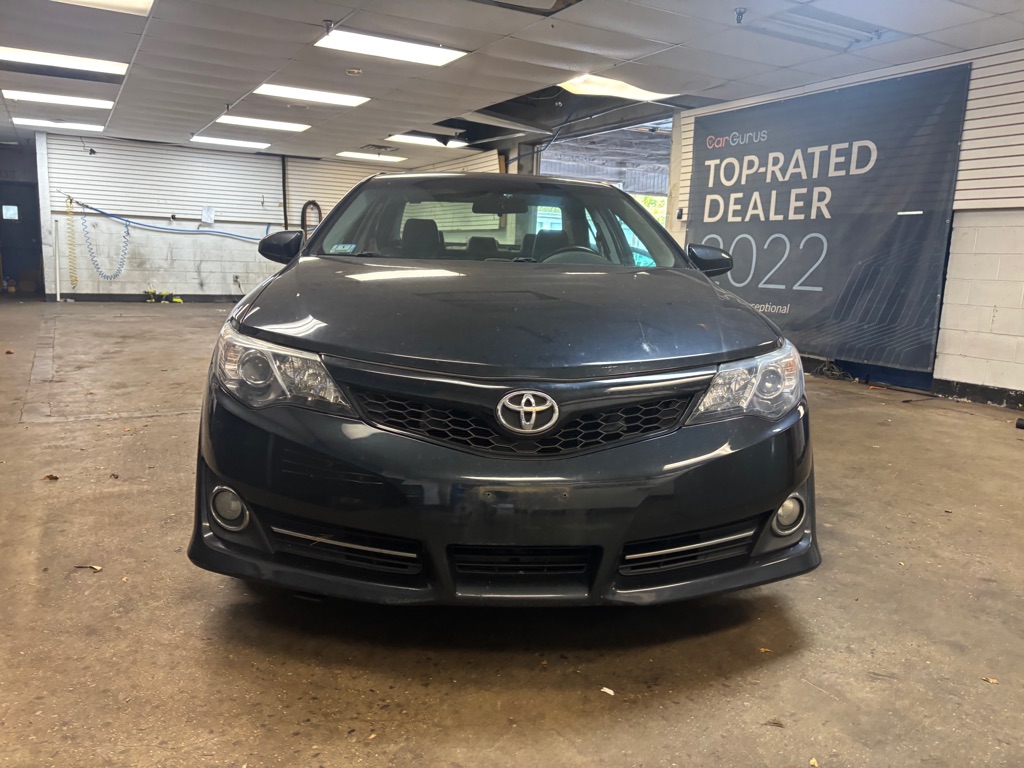 Photo 4 of this TOYOTA CAMRY