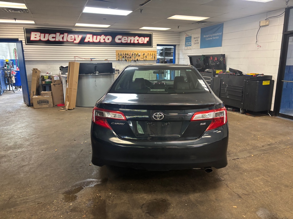 Photo 11 of this TOYOTA CAMRY