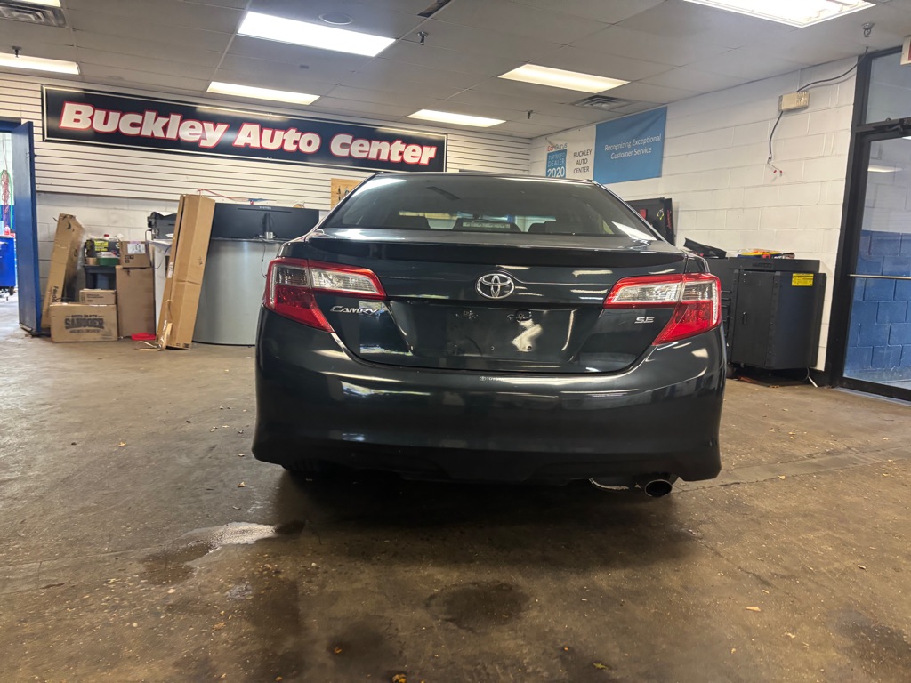 Photo 12 of this TOYOTA CAMRY