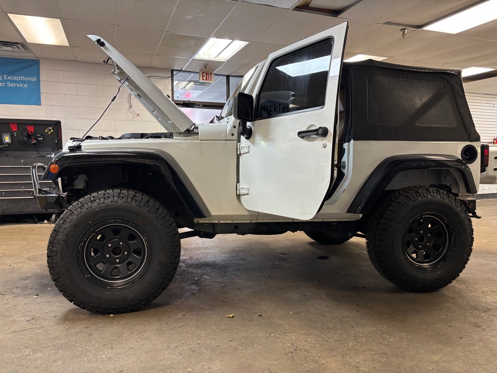 Photo 78 of this JEEP WRANGLER