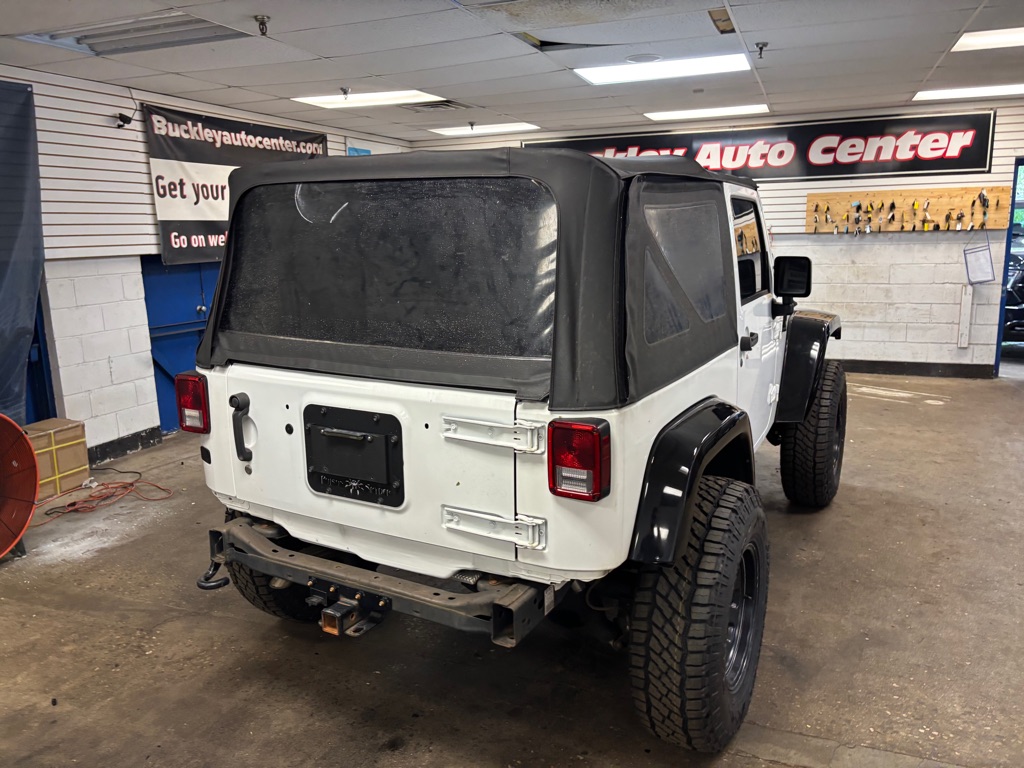 Photo 33 of this JEEP WRANGLER