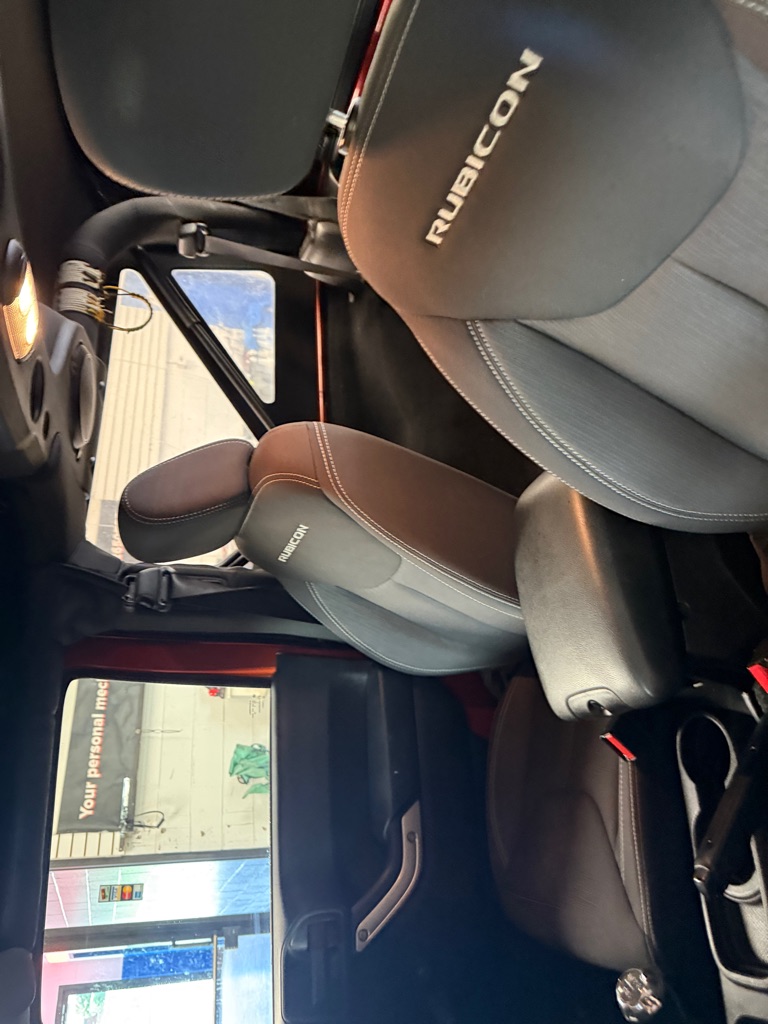 Photo 16 of this JEEP WRANGLER