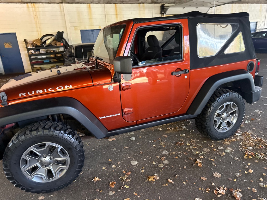 Photo 35 of this JEEP WRANGLER