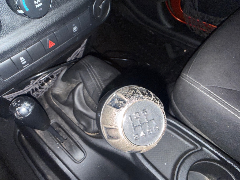 Photo 11 of this JEEP WRANGLER