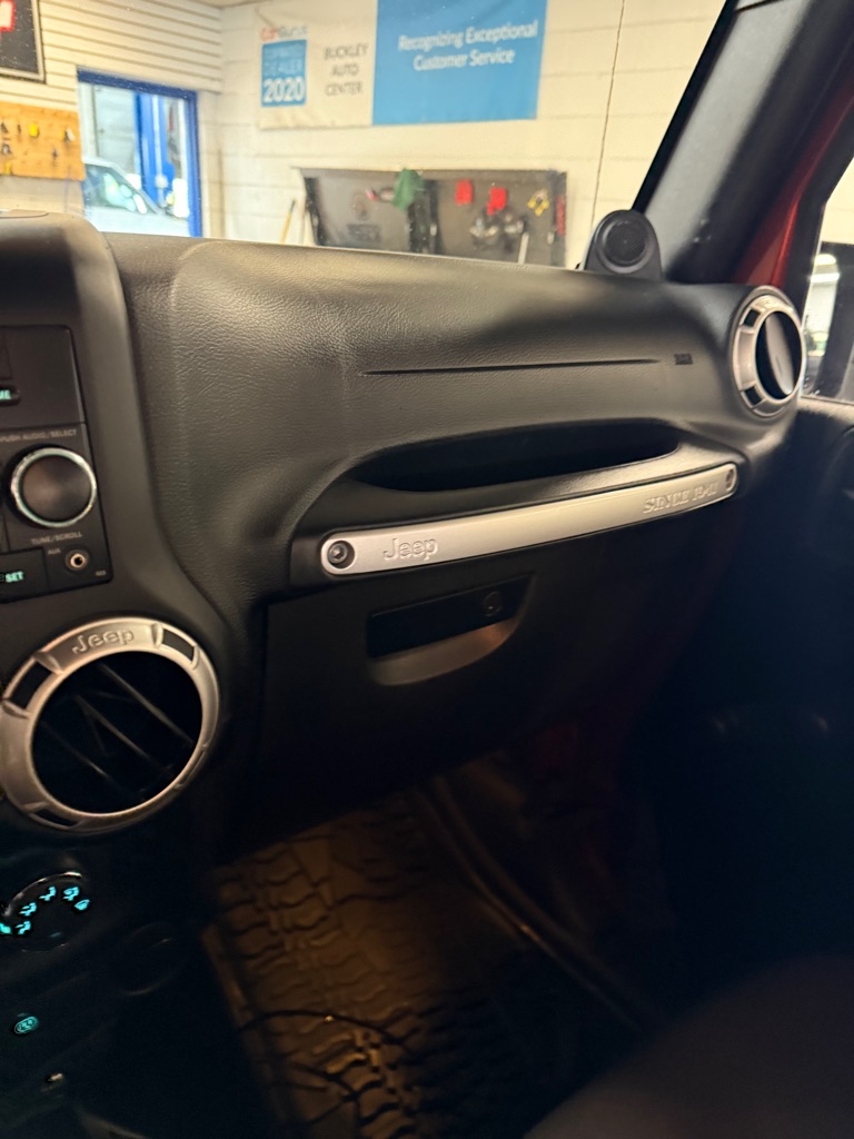 Photo 57 of this JEEP WRANGLER