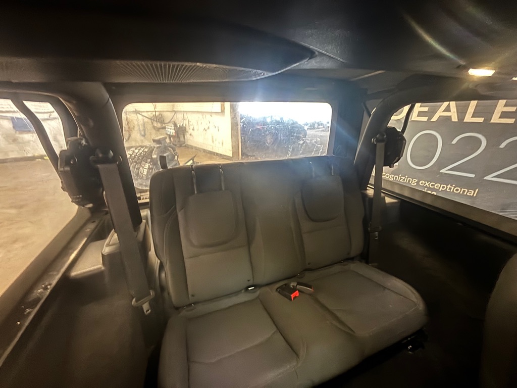 Photo 35 of this JEEP WRANGLER