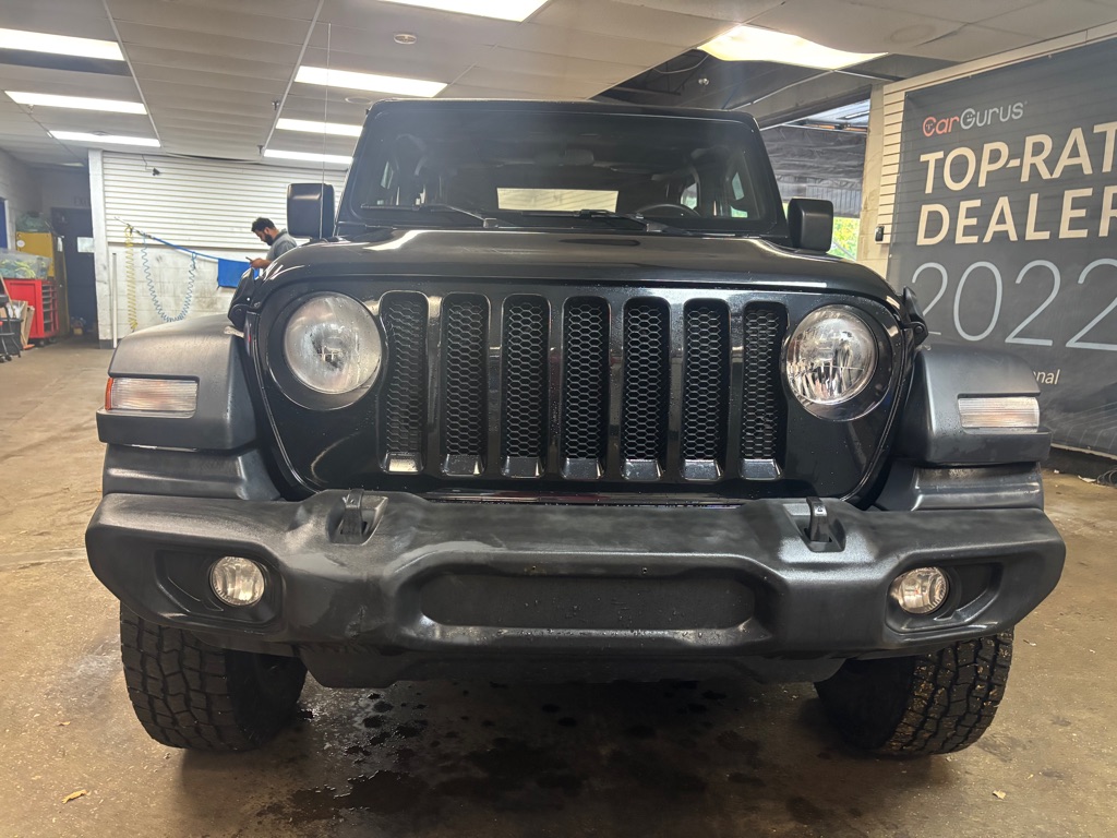 Photo 4 of this JEEP WRANGLER