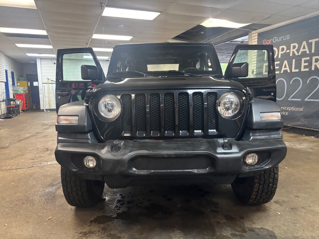 Photo 20 of this JEEP WRANGLER