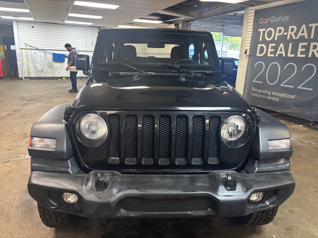 Photo 3 of this JEEP WRANGLER