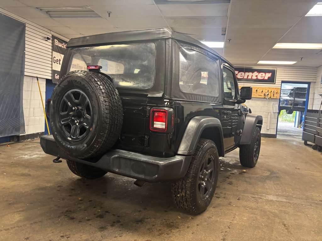 Photo 14 of this JEEP WRANGLER