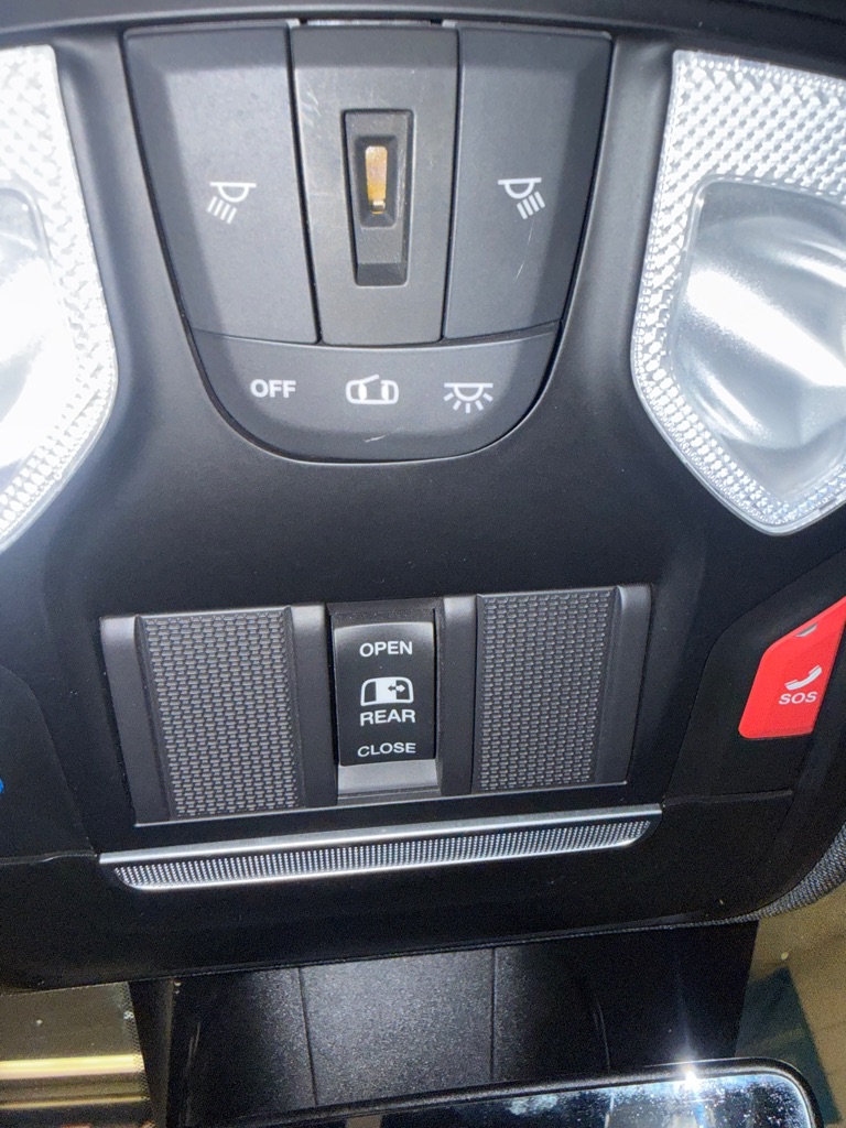 Photo 39 of this RAM 1500