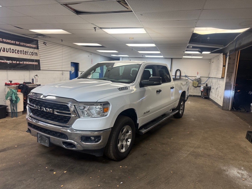 Photo 3 of this RAM 1500