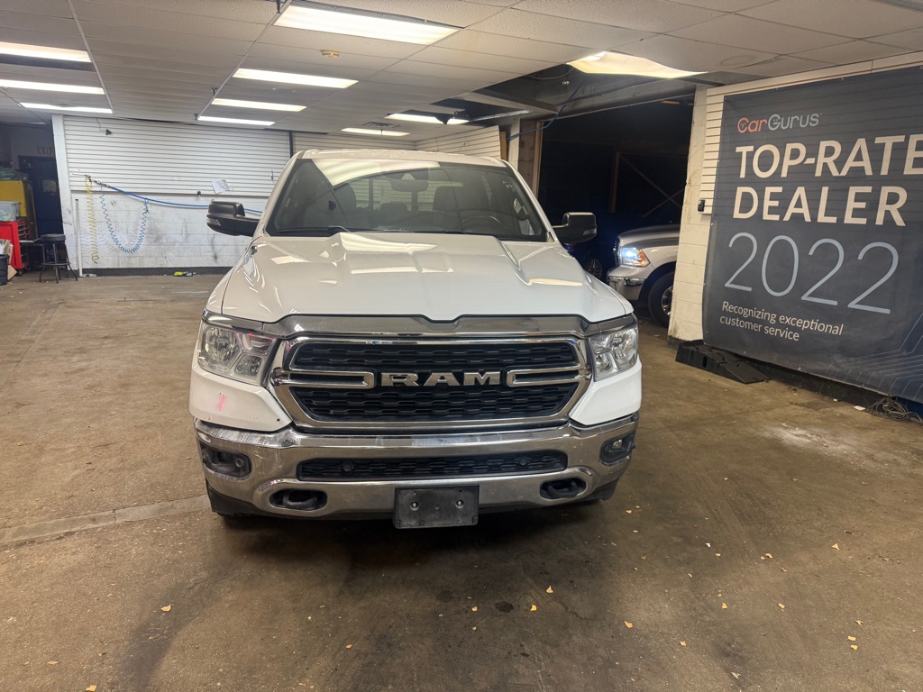 Photo 2 of this RAM 1500