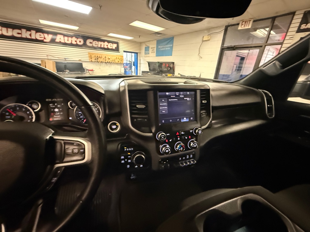 Photo 36 of this RAM 1500