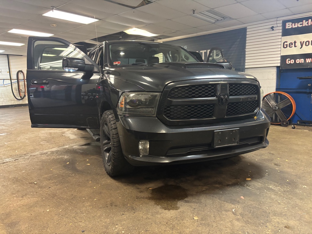 Photo 13 of this RAM 1500