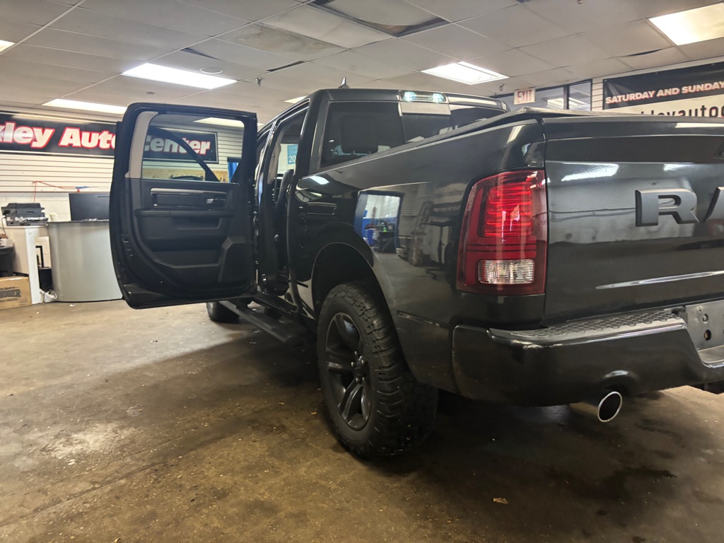 Photo 22 of this RAM 1500