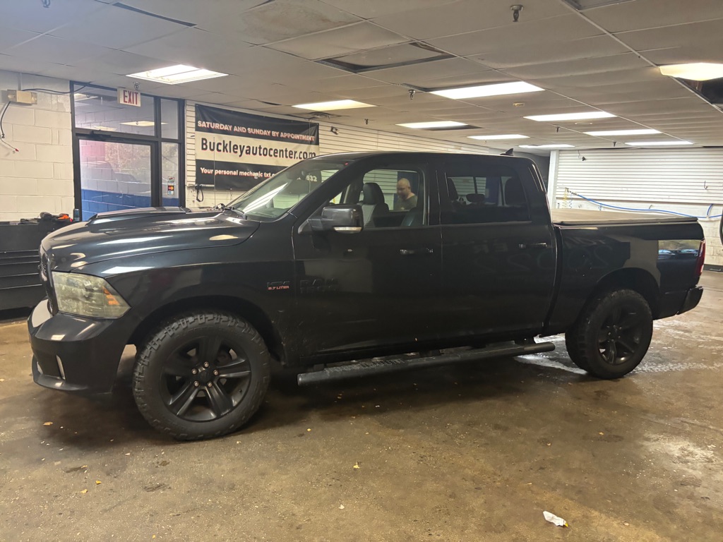 Photo 7 of this RAM 1500
