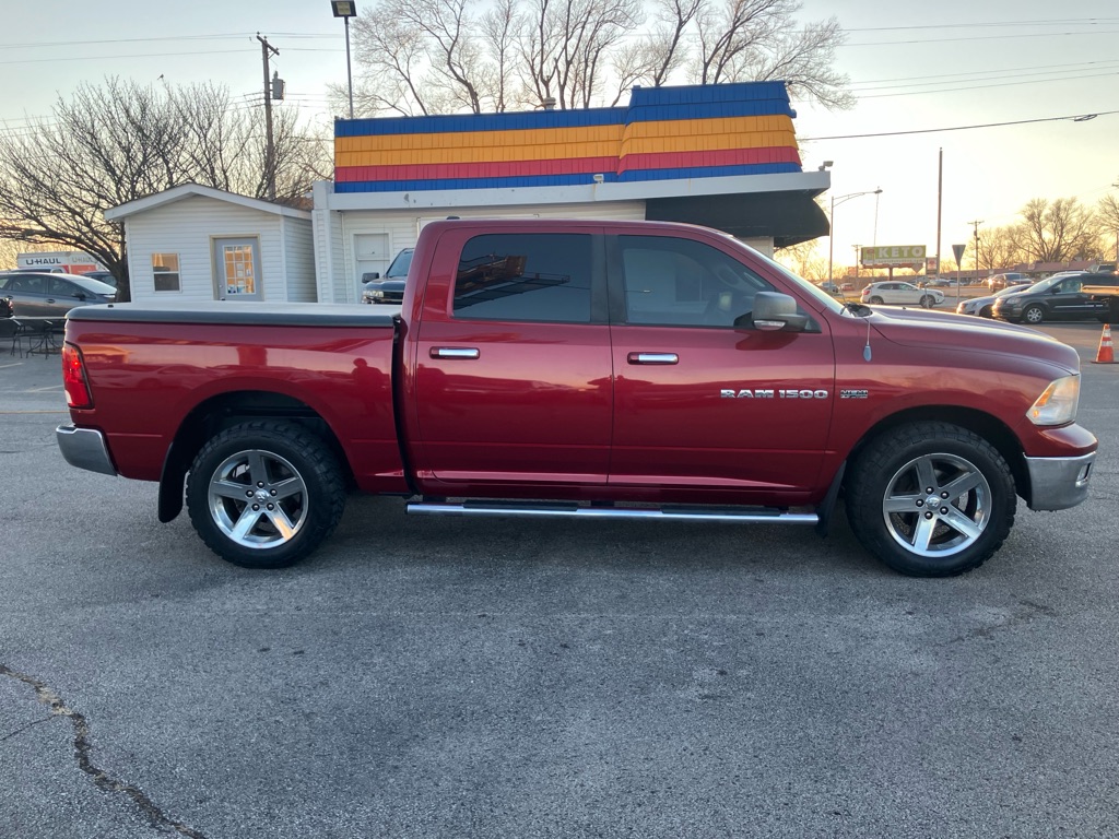 2012 RAM 1500 SLT Crew Cab 4WD