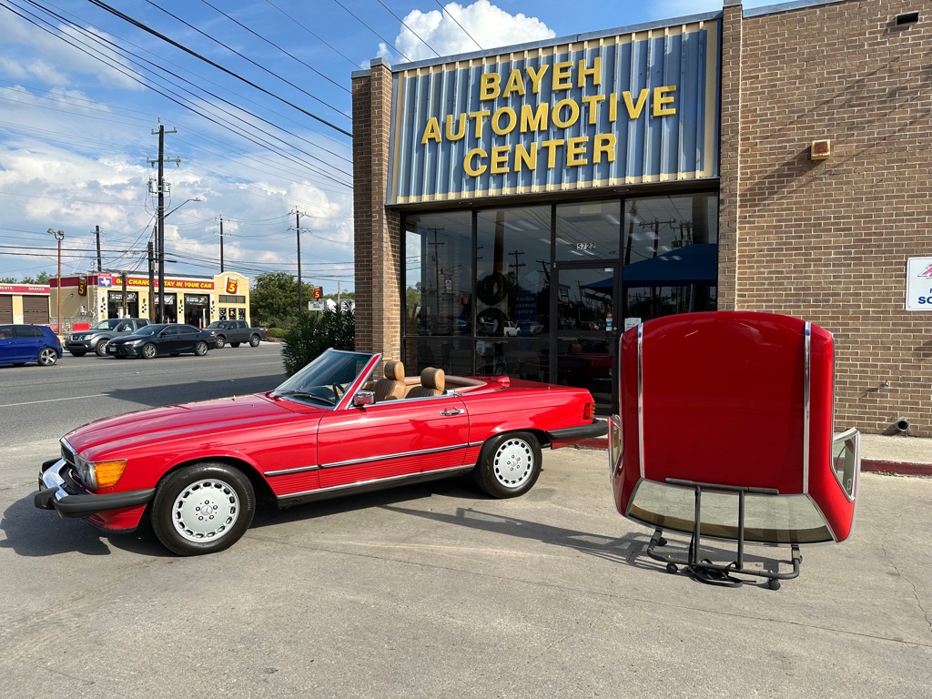 Photo 35 of this MERCEDES-BENZ 560