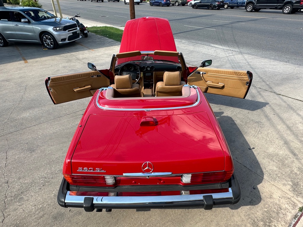 Photo 18 of this MERCEDES-BENZ 560