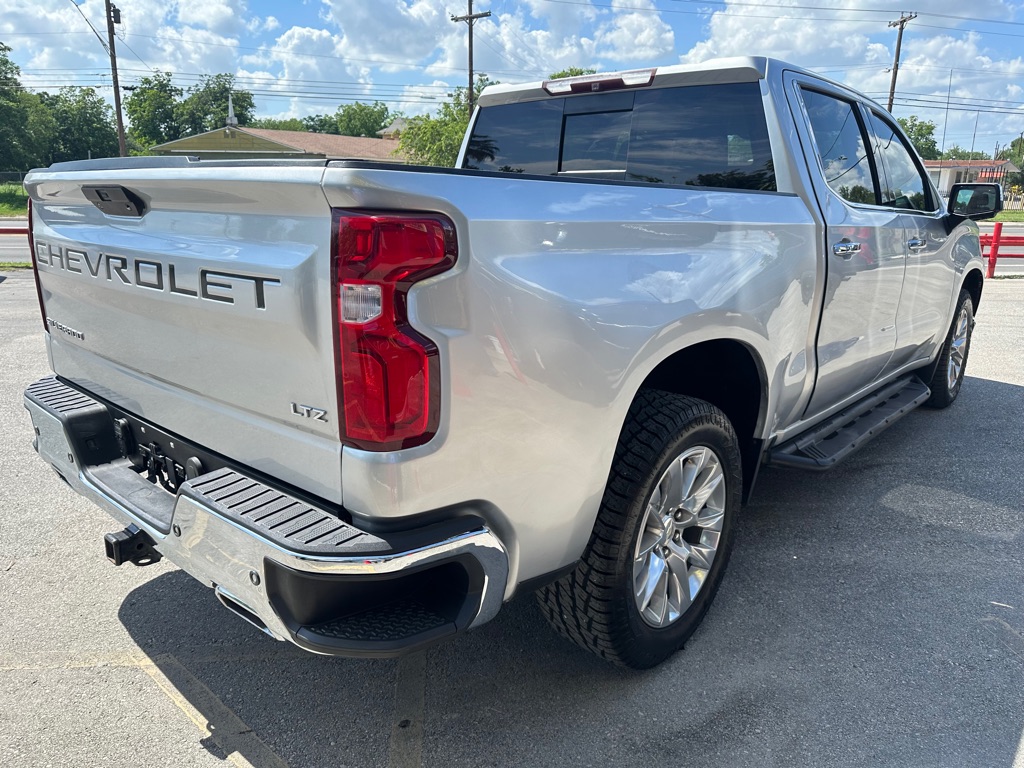 Photo 24 of this CHEVROLET SILVERADO 1500