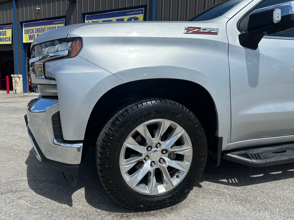 Photo 4 of this CHEVROLET SILVERADO 1500