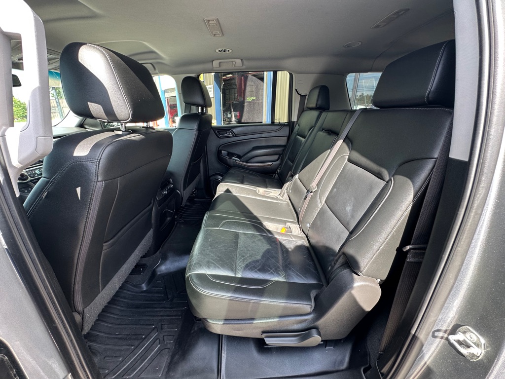 Photo 12 of this CHEVROLET SUBURBAN