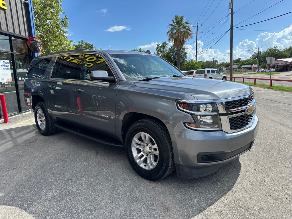 Photo 6 of this CHEVROLET SUBURBAN