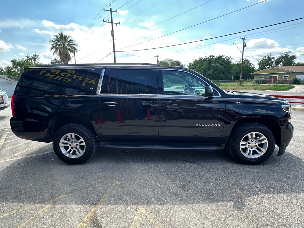 Photo 14 of this CHEVROLET SUBURBAN