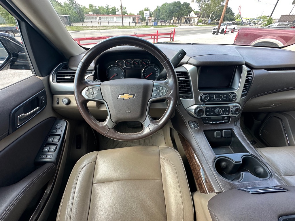 Photo 9 of this CHEVROLET SUBURBAN