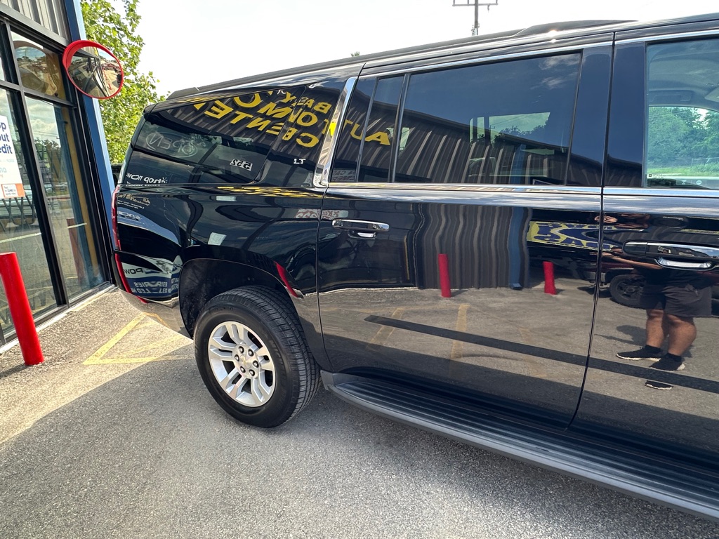 Photo 16 of this CHEVROLET SUBURBAN