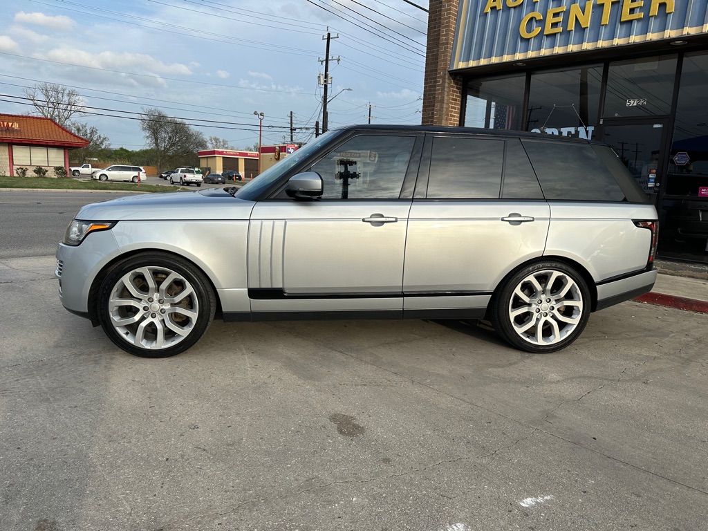 Photo 2 of this LAND ROVER RANGE ROVER