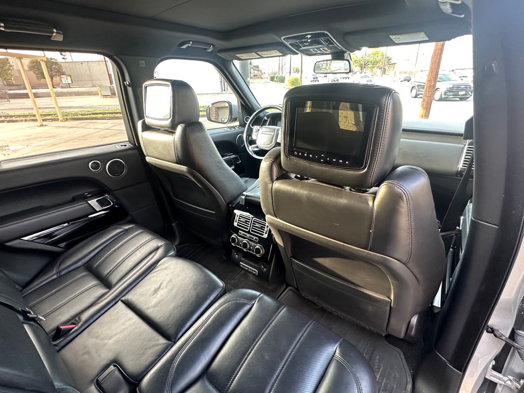 Photo 16 of this LAND ROVER RANGE ROVER
