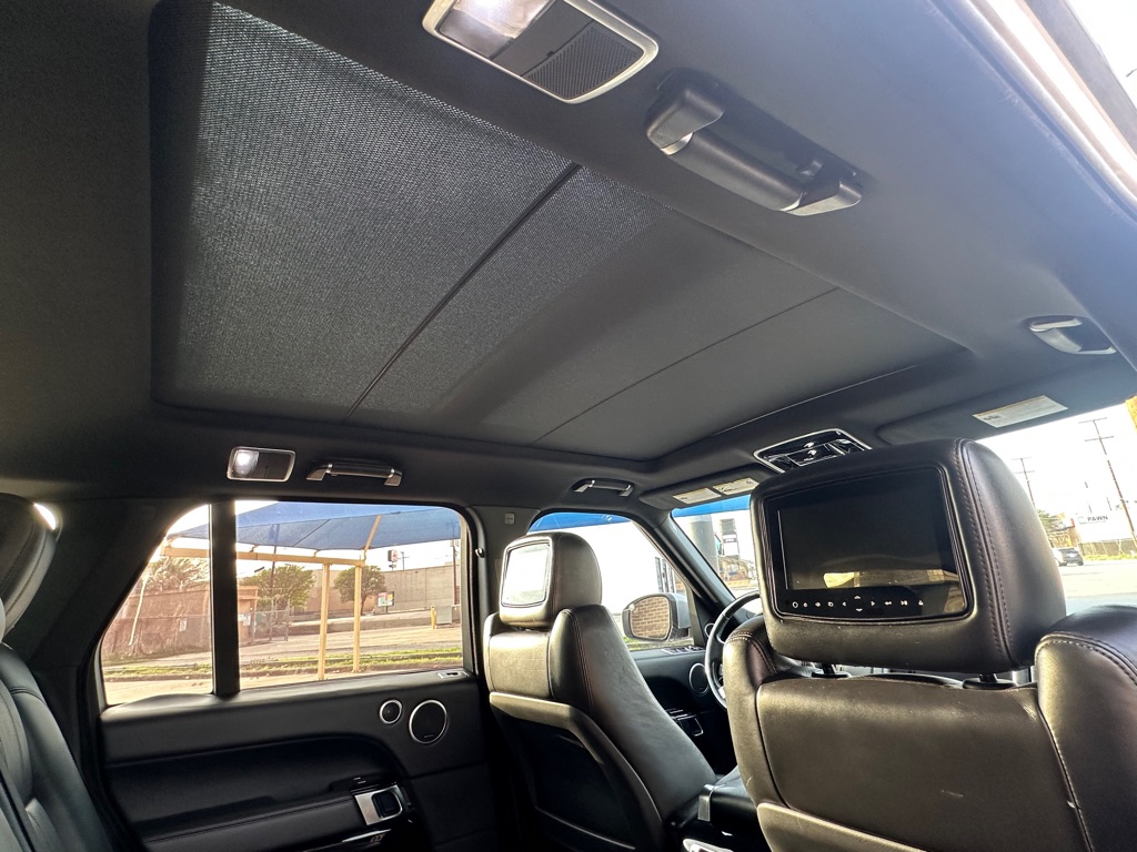 Photo 17 of this LAND ROVER RANGE ROVER