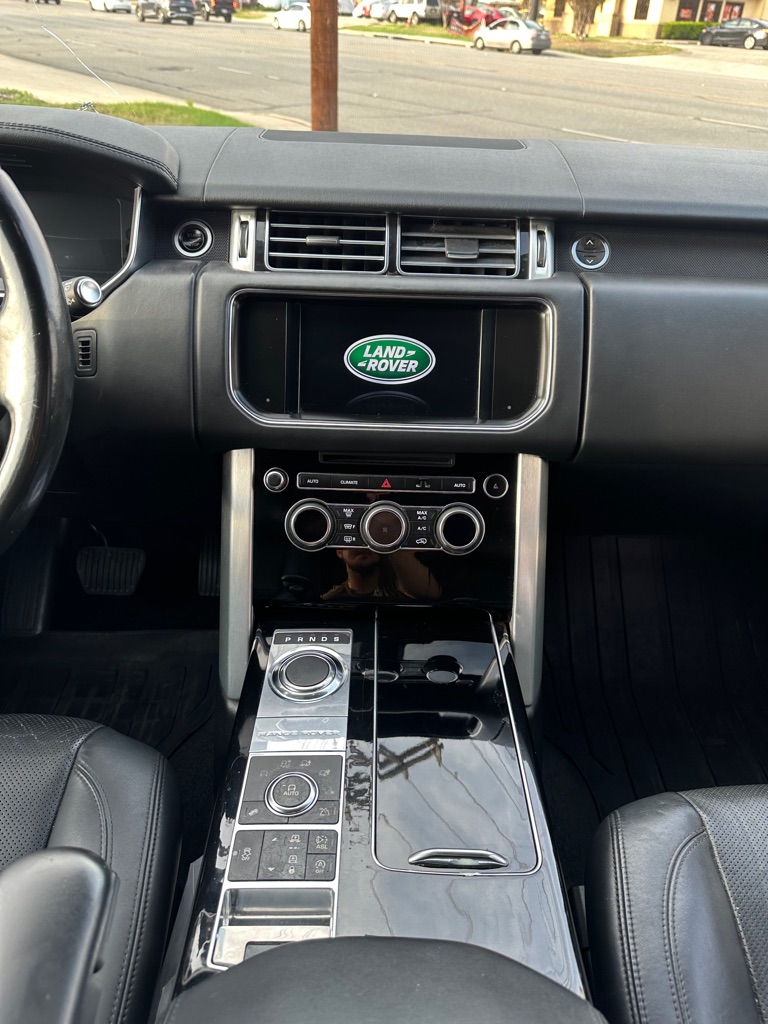 Photo 13 of this LAND ROVER RANGE ROVER