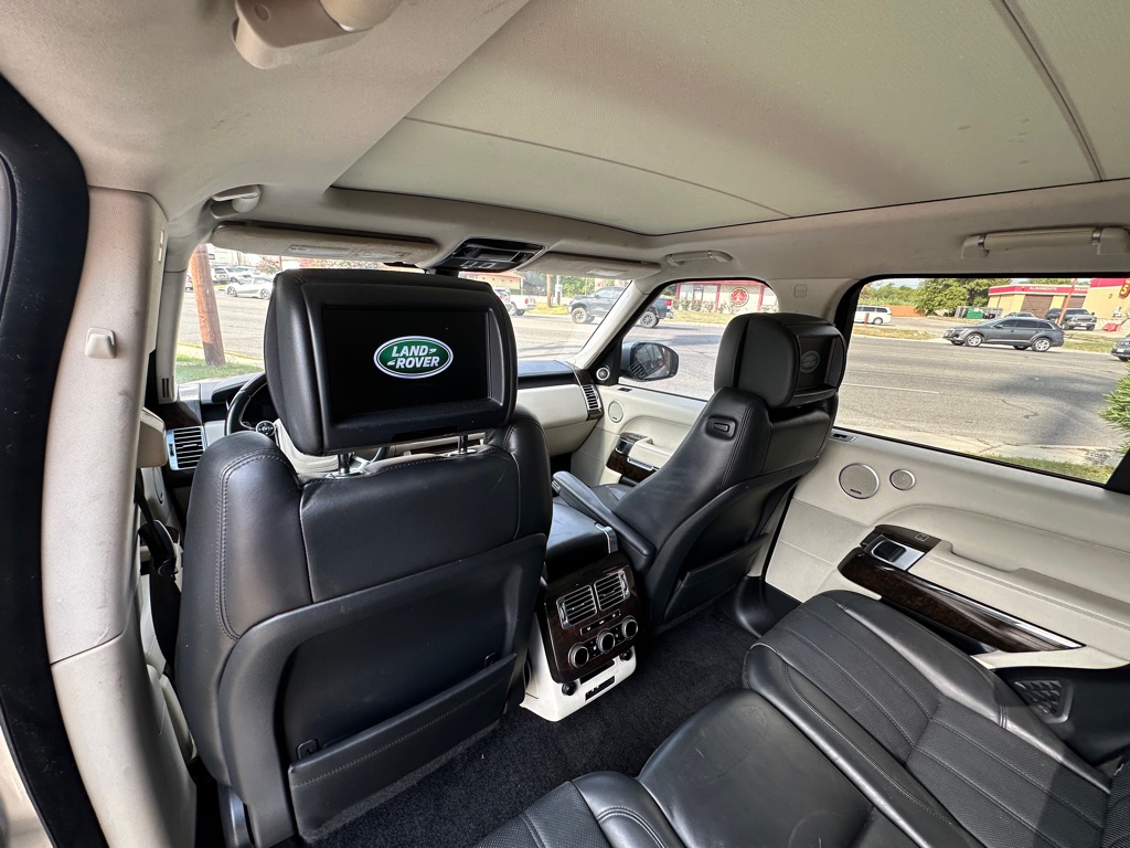 Photo 7 of this LAND ROVER RANGE ROVER