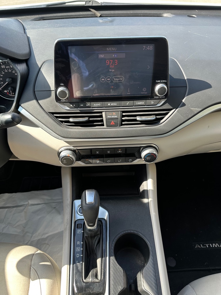 Photo 14 of this NISSAN ALTIMA