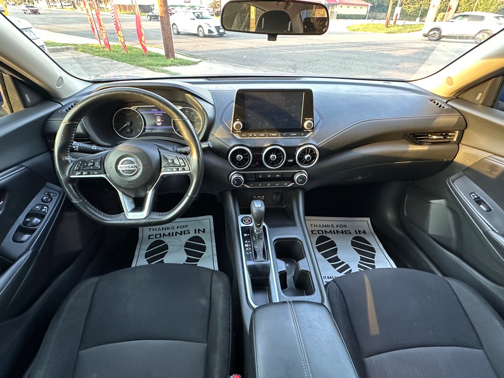 Photo 13 of this NISSAN SENTRA