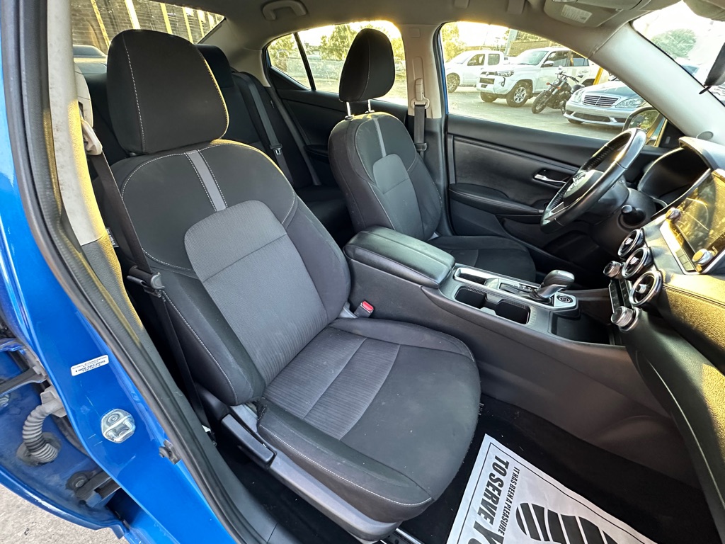 Photo 18 of this NISSAN SENTRA