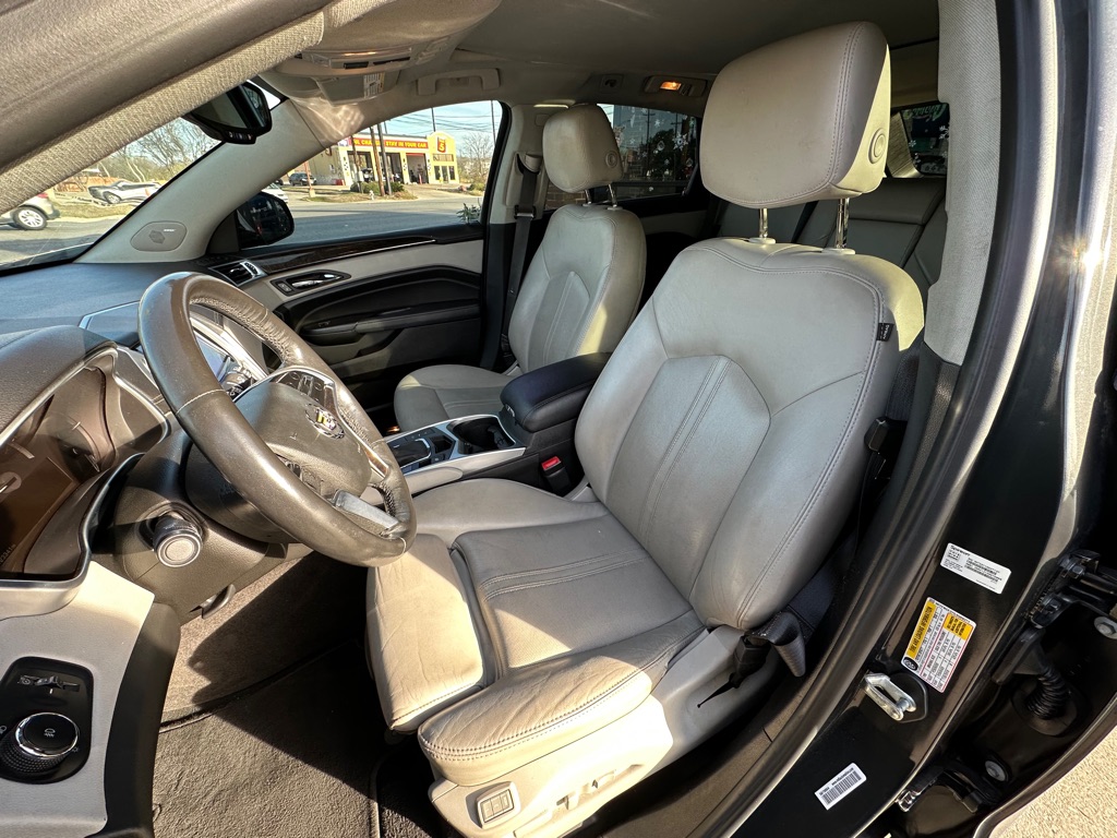 Photo 11 of this CADILLAC SRX
