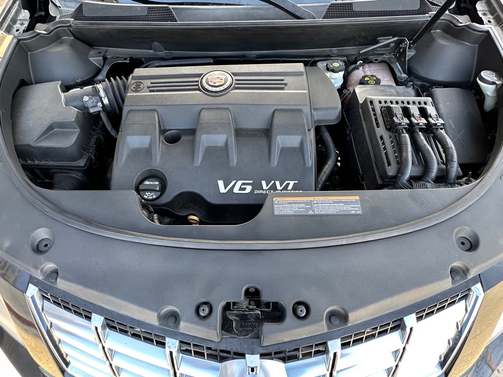 Photo 21 of this CADILLAC SRX
