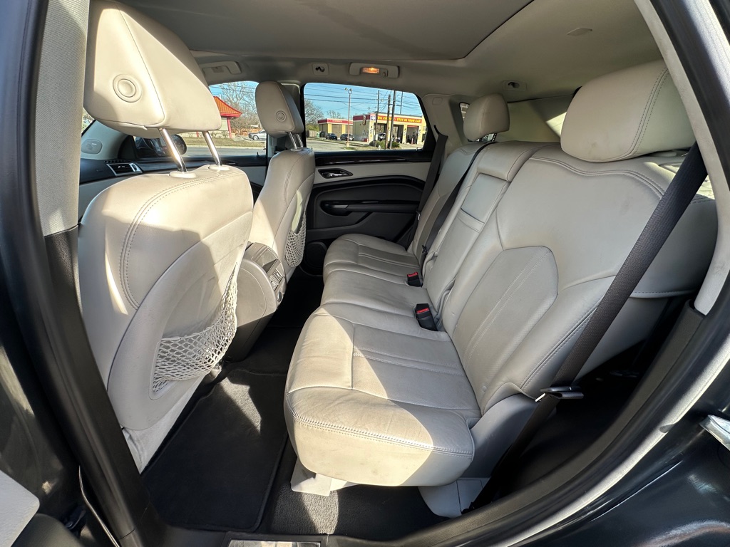 Photo 12 of this CADILLAC SRX