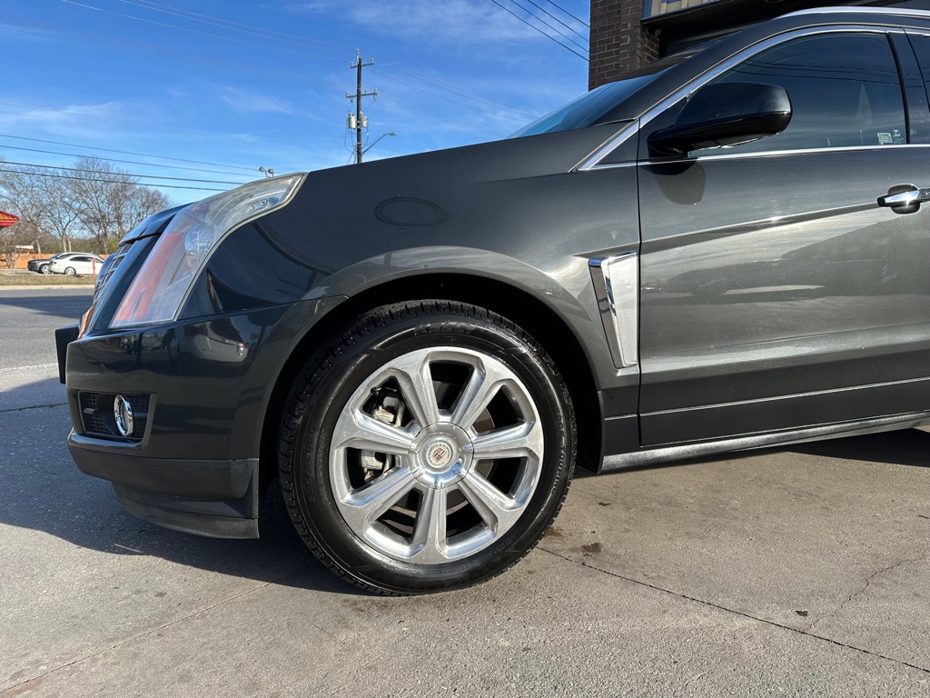 Photo 3 of this CADILLAC SRX