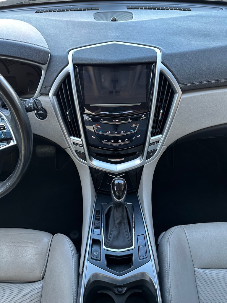 Photo 19 of this CADILLAC SRX