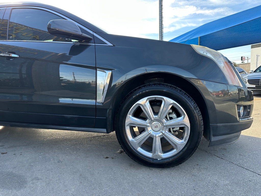 Photo 7 of this CADILLAC SRX