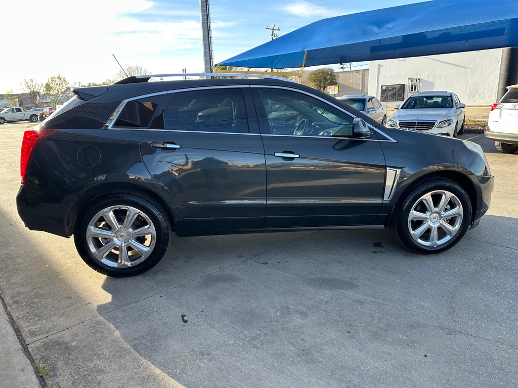 Photo 6 of this CADILLAC SRX