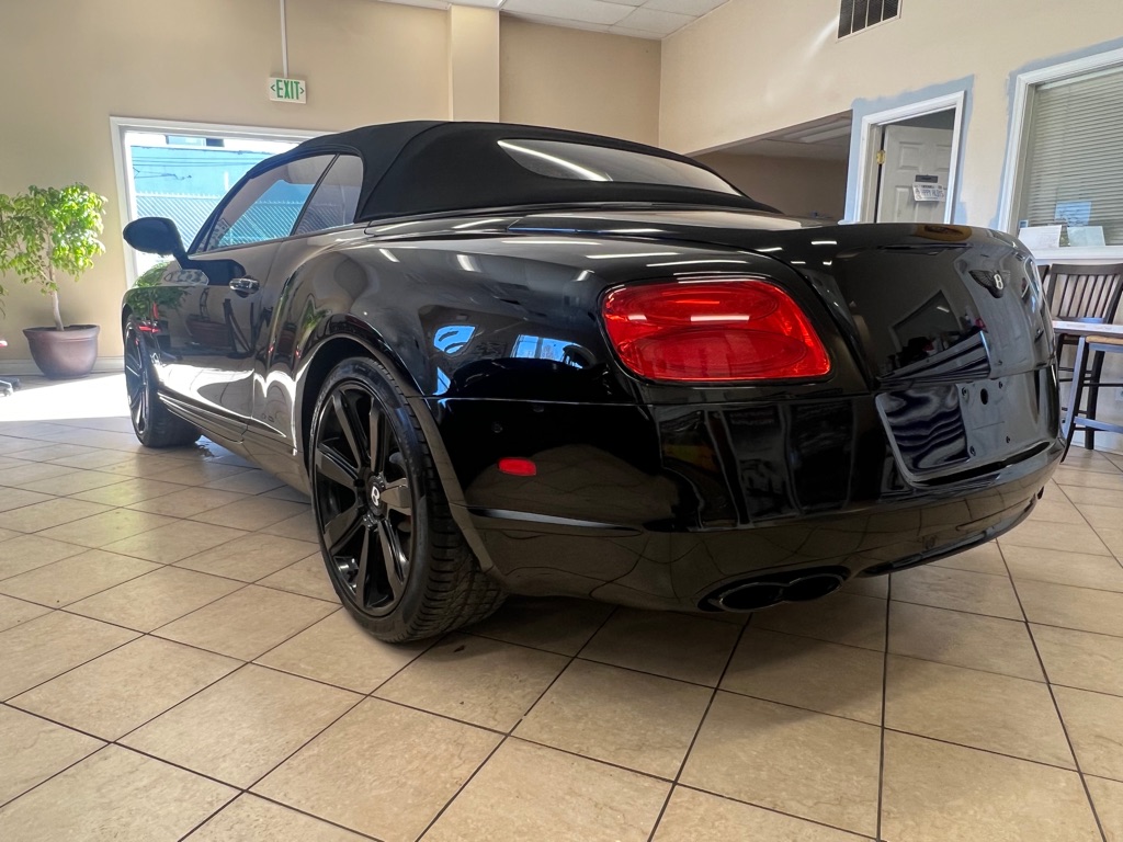 Photo 7 of this BENTLEY CONTINENTAL