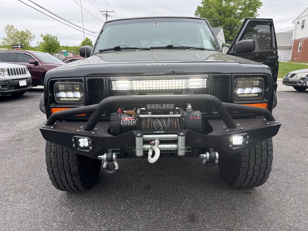 Photo 14 of this JEEP CHEROKEE