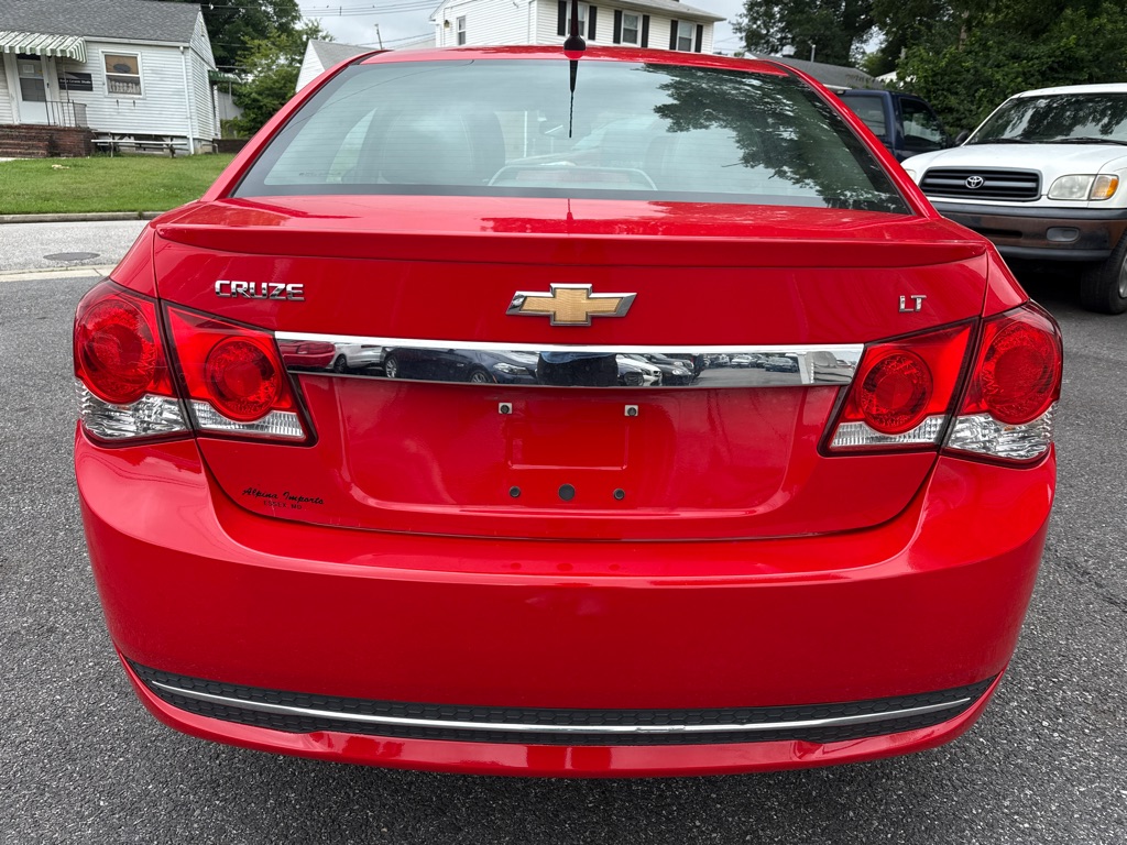 Photo 4 of this CHEVROLET CRUZE